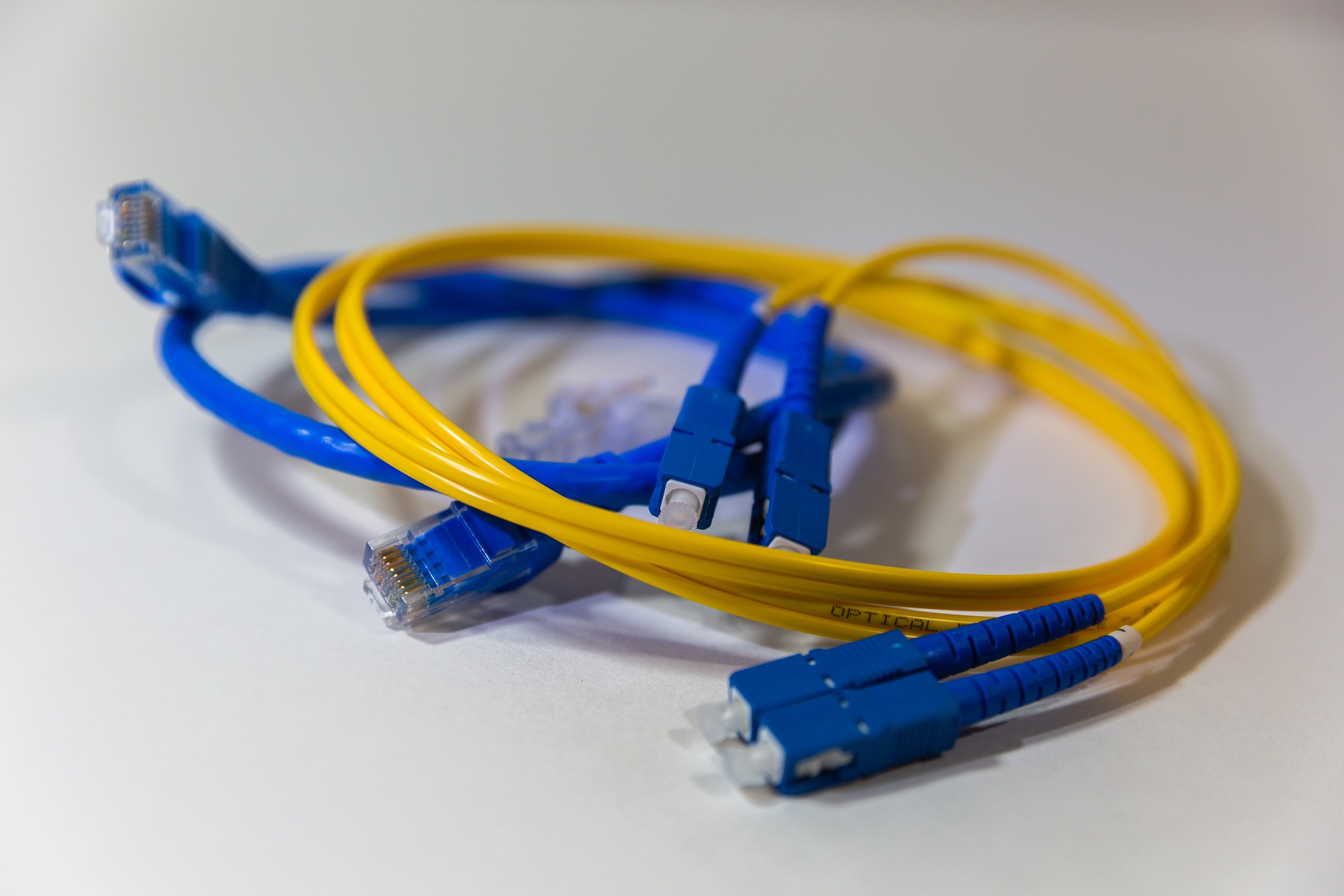 → 5 razones por las que eligen cables de fibra óptica - Cables y Redes